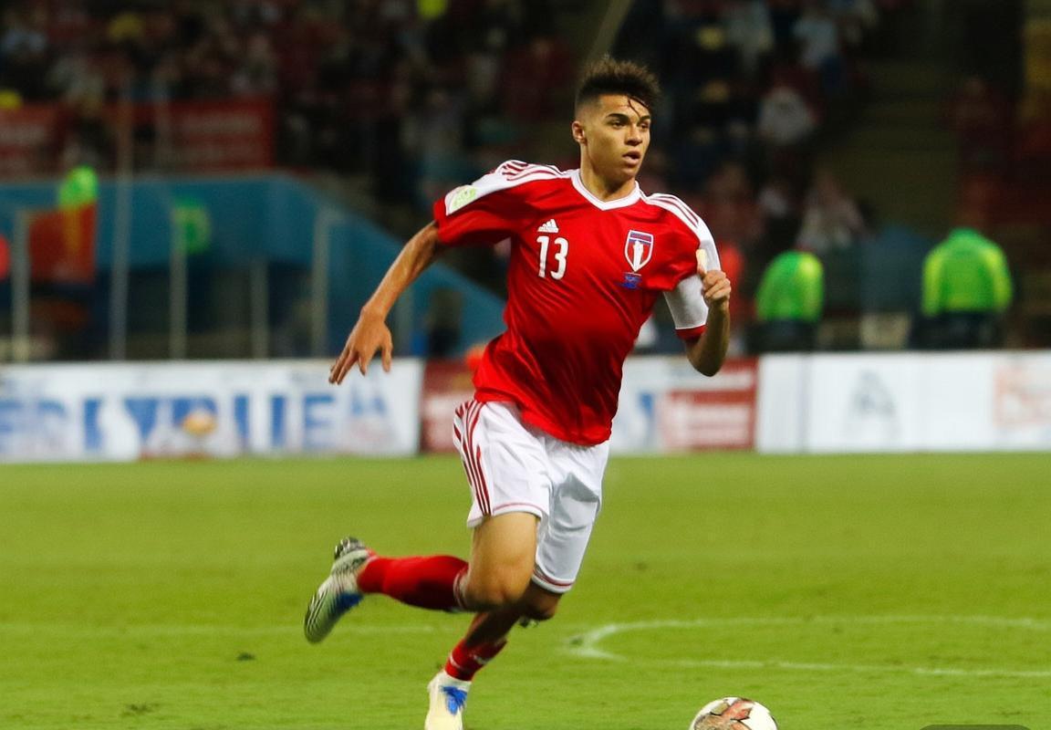 贝林厄姆：足球天才的璀璨成长之路(图4)